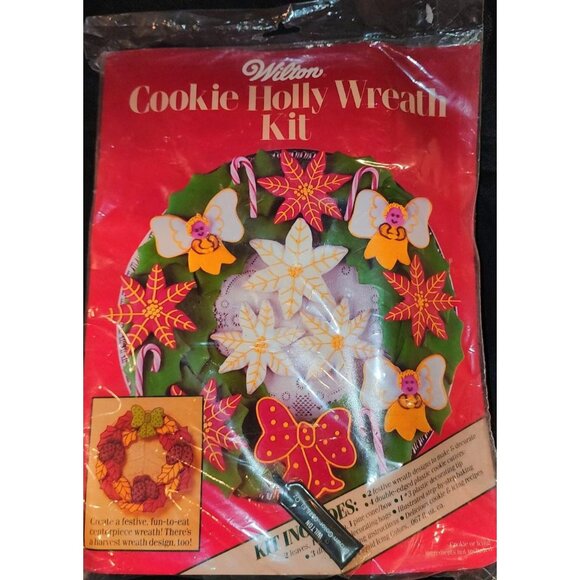 Wilton Cookie Holly Wreath Kit New Old Stock - Picture 1 of 8